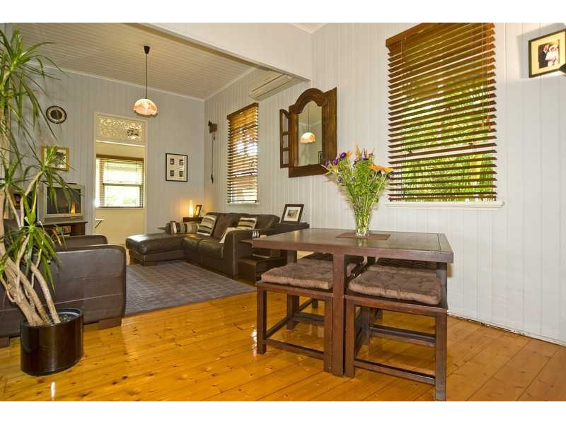 63 Besham Parade, Wynnum QLD 4178