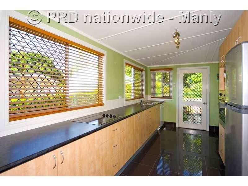 12 Seabreeze Street, Manly West QLD 4179