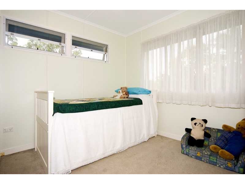 5 Nevis Street, Manly West QLD 4179