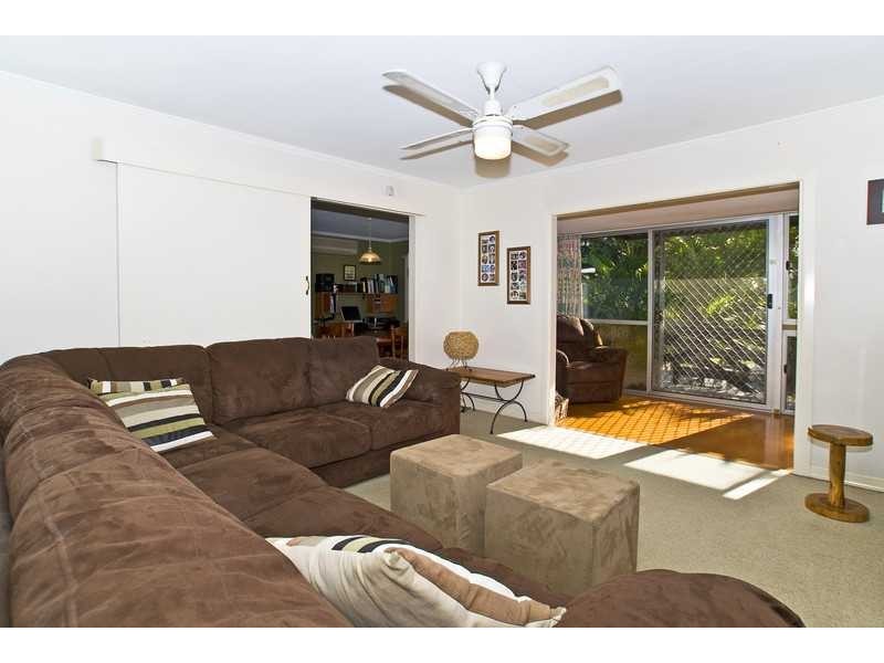 68 Greta St, Manly West QLD 4179