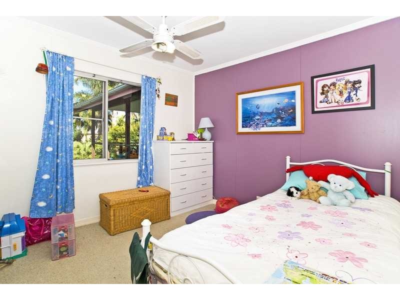 68 Greta St, Manly West QLD 4179