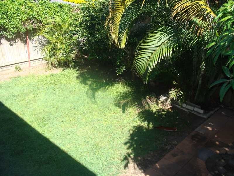 43 Arnold St, Manly QLD 4179