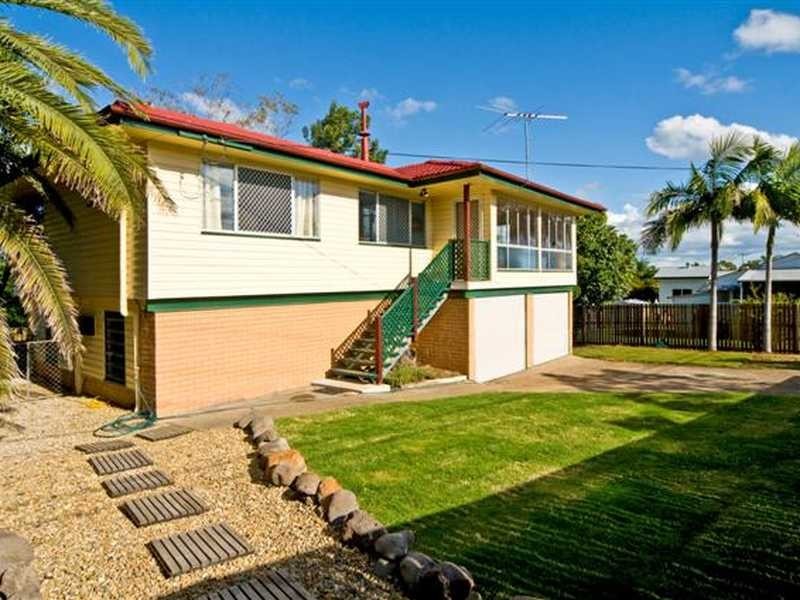 8 Ian St, Lota QLD 4179