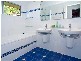 8 Ian St, Lota QLD 4179