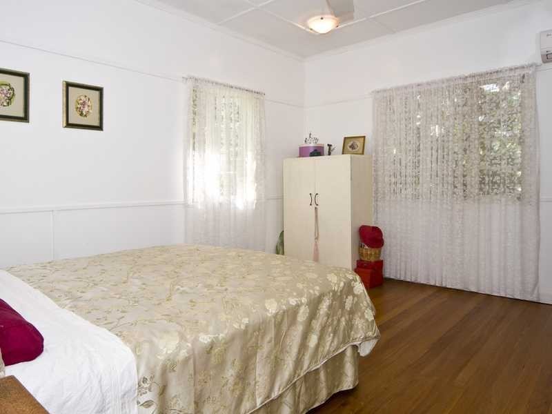 43 Milfoil Street, Manly West QLD 4179