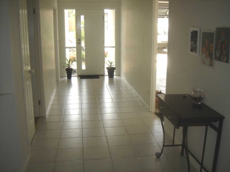 4 Tallis Street, Wakerley QLD 4154