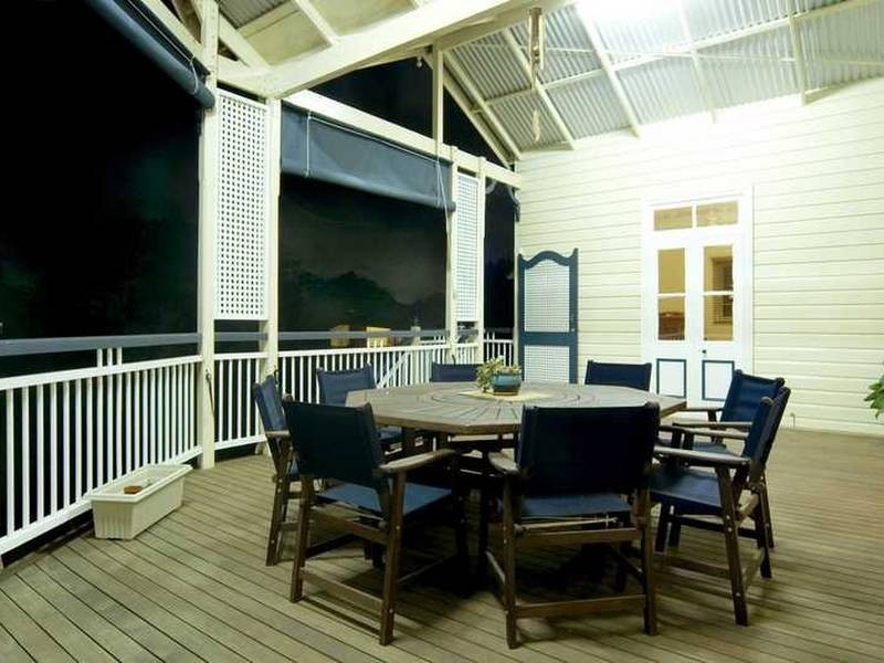 27 Carlton Terrace, Wynnum QLD 4178