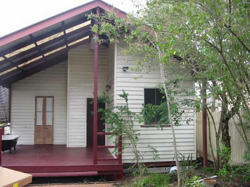 122 Pine Street, Wynnum QLD 4178