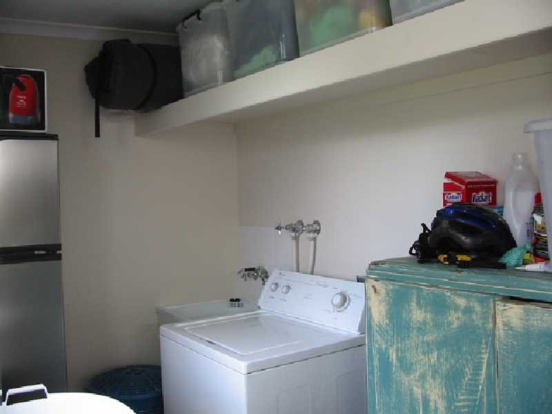 32 Stewart Pde, Manly QLD 4179