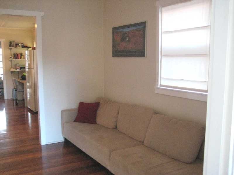 32 Stewart Pde, Manly QLD 4179