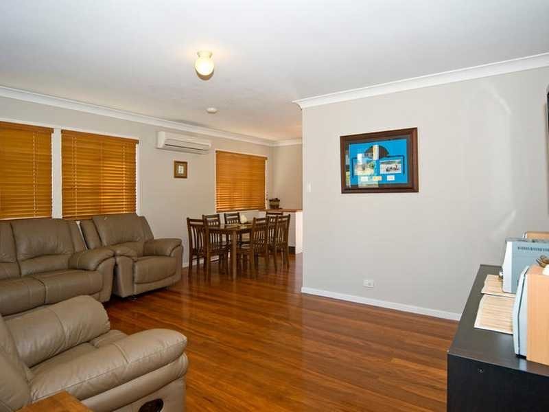 19 Bushing Street, Wynnum West QLD 4178