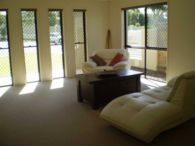 9 Ashburton Place, Wakerley QLD 4154