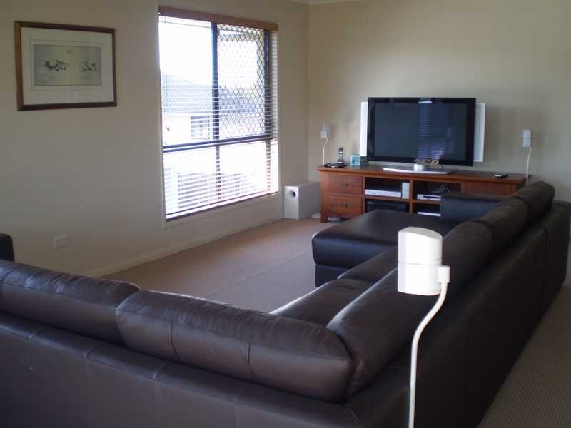 9 Ashburton Place, Wakerley QLD 4154