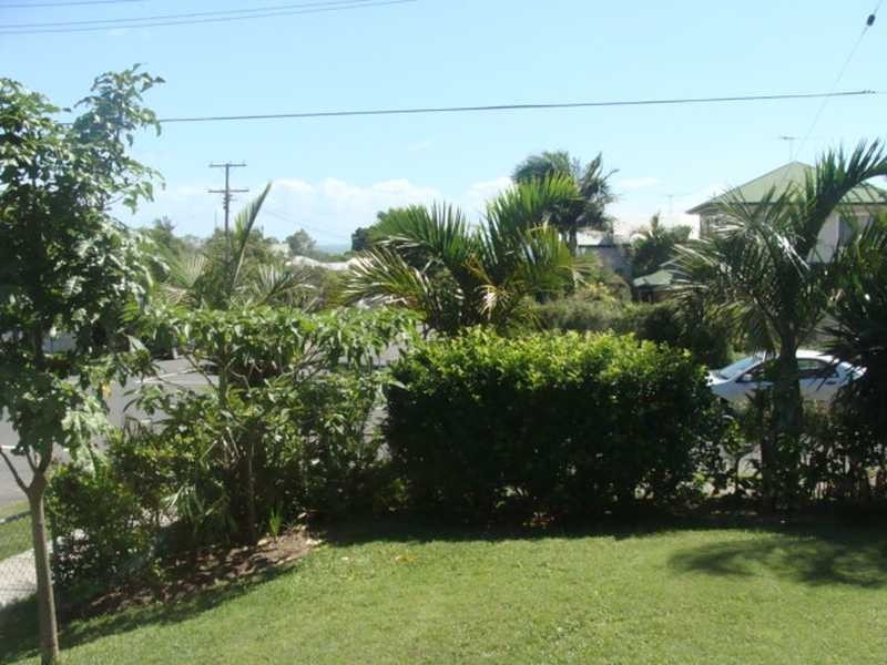 8 Akonna Street, Wynnum QLD 4178