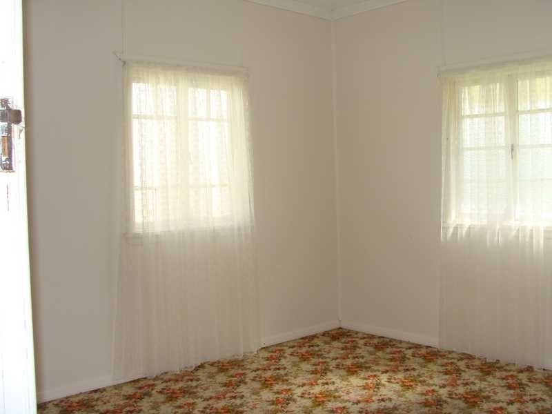 4 Besham Parade, Wynnum QLD 4178