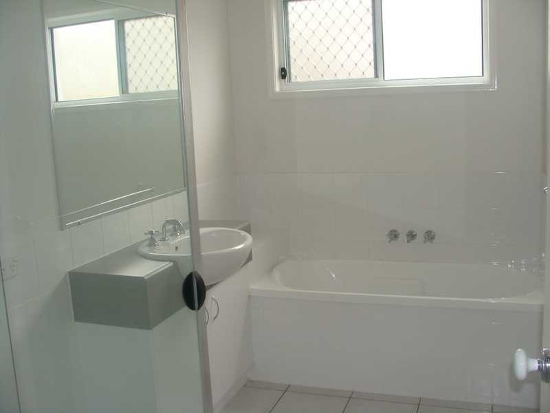 1 Lockyer Street, Wakerley QLD 4154