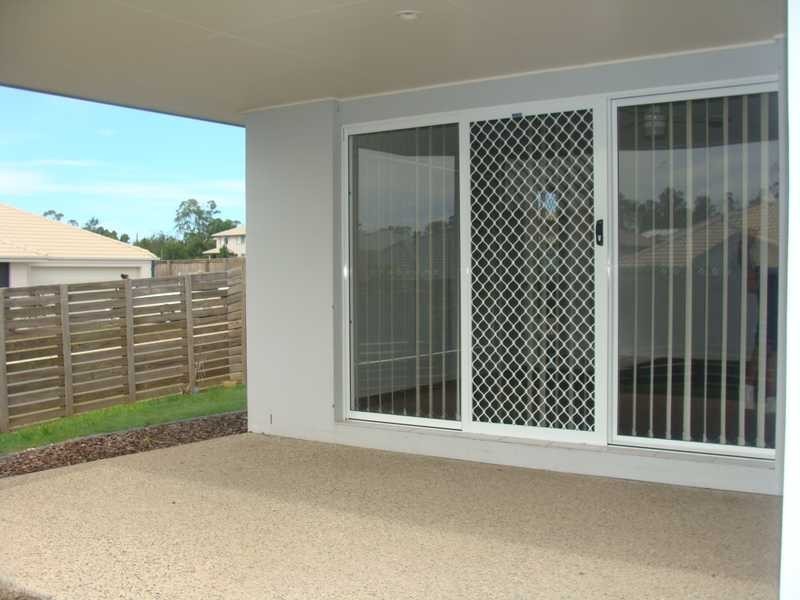 1 Lockyer Street, Wakerley QLD 4154