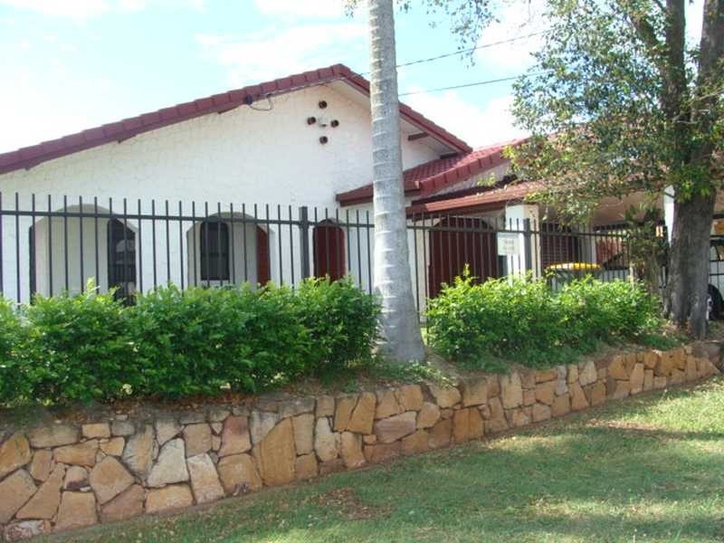1 Sunstone Street, Manly West QLD 4179
