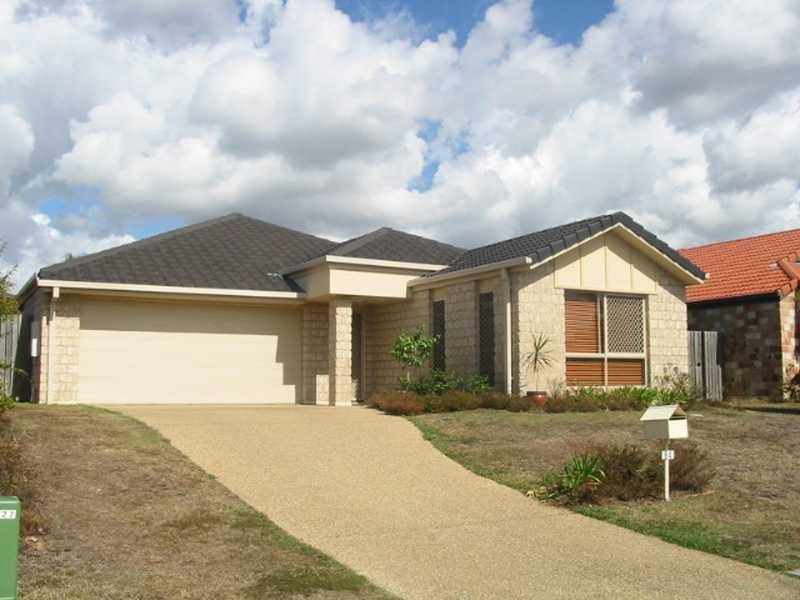 64 New Lindum Road, Wynnum West QLD 4178