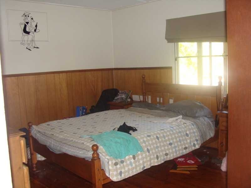 34 Bellevue Parade, Lota QLD 4179