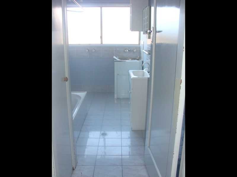 90 Emsworth Street, Wynnum QLD 4178