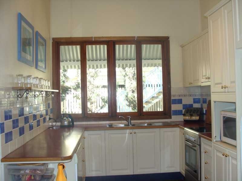 17 Tingal Road, Wynnum QLD 4178