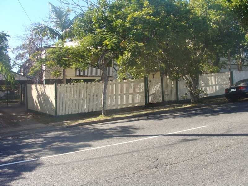 17 Tingal Road, Wynnum QLD 4178