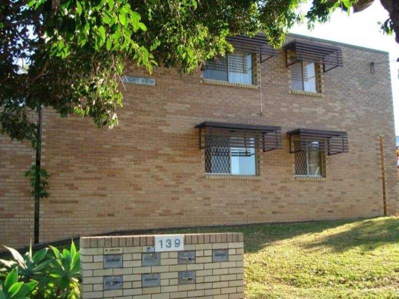 2/139 Melville Terrace, Manly QLD 4179