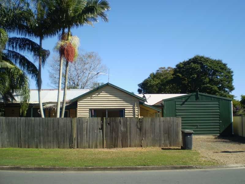 9 Railway Street, Lota QLD 4179