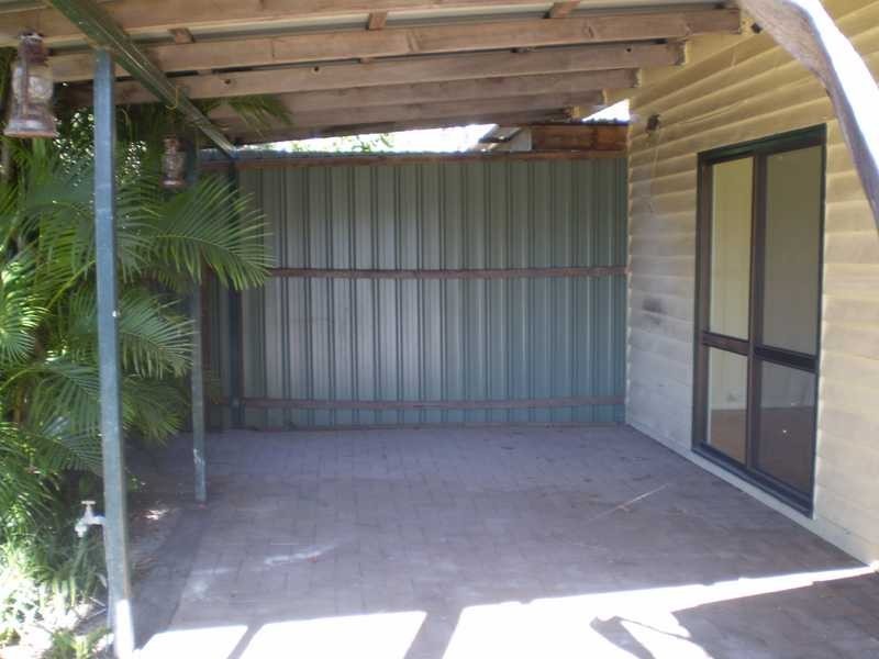 9 Railway Street, Lota QLD 4179