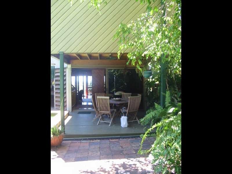 565 Royal Esplanade, Manly QLD 4179