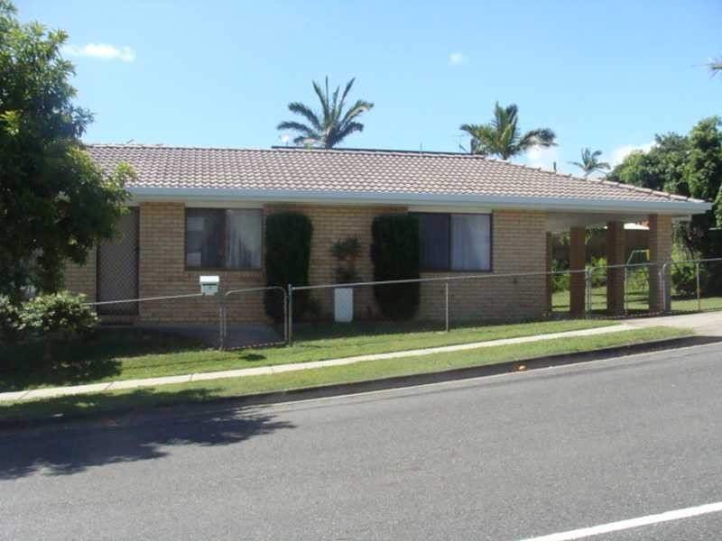 8 Akonna Street, Wynnum QLD 4178