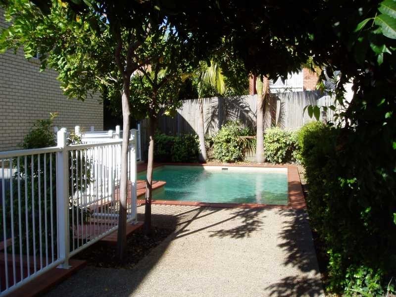 10/26 Yamboyna Street, Manly QLD 4179