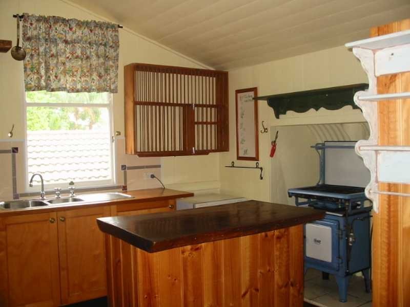 15 Caldwell Street, Manly West QLD 4179