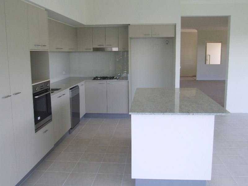 19 Franklin Street, Wakerley QLD 4154