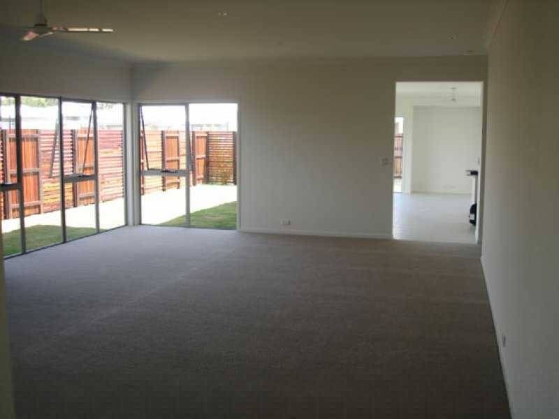 19 Franklin Street, Wakerley QLD 4154