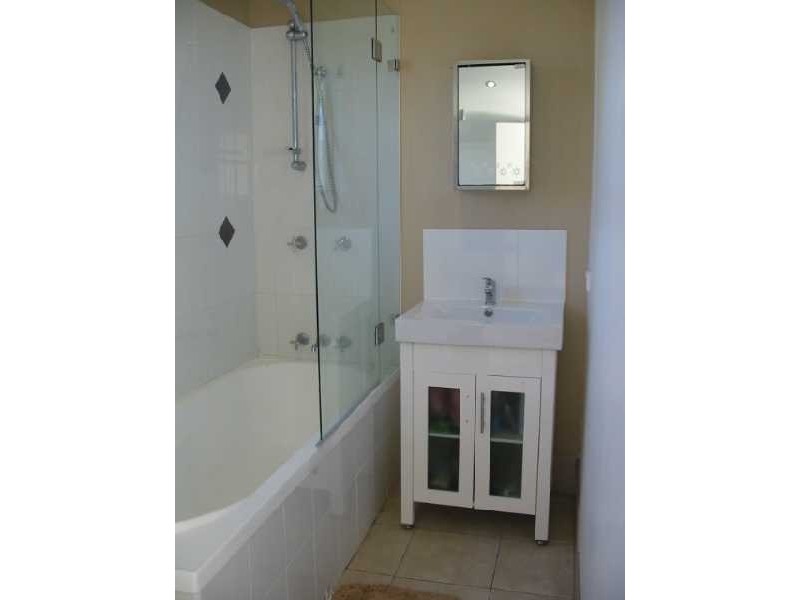 78 Worthing Street, Wynnum QLD 4178