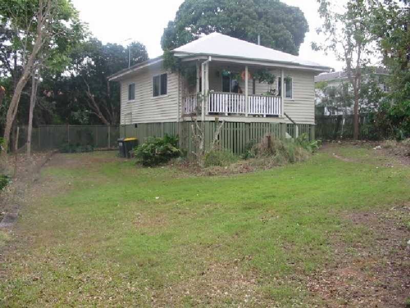 173 Whites Road, Lota QLD 4179