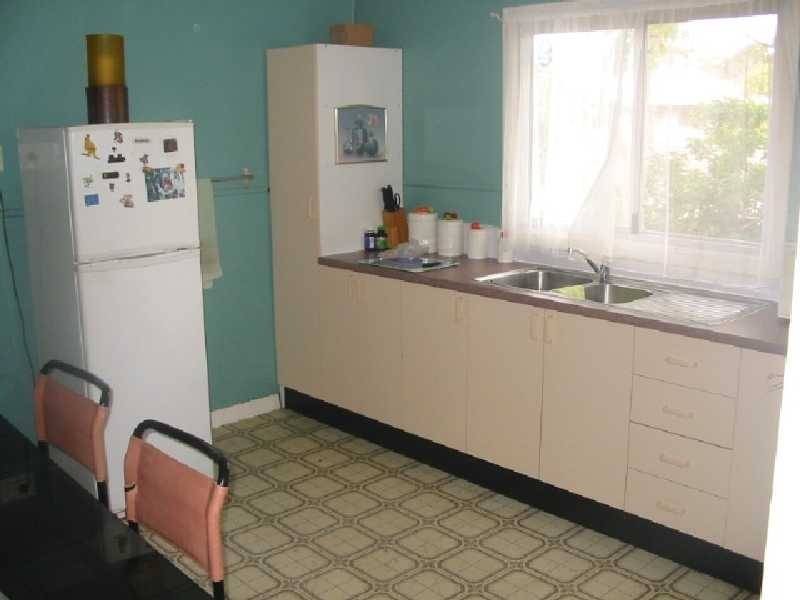173 Whites Road, Lota QLD 4179