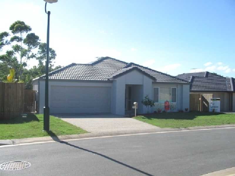 4 Tallis Street, Wakerley QLD 4154