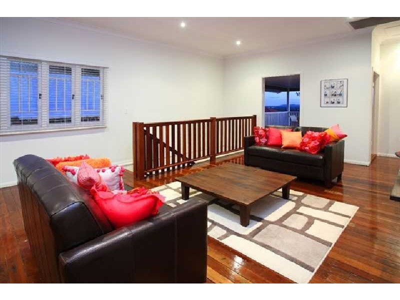 14 Ringara St, Manly West QLD 4179