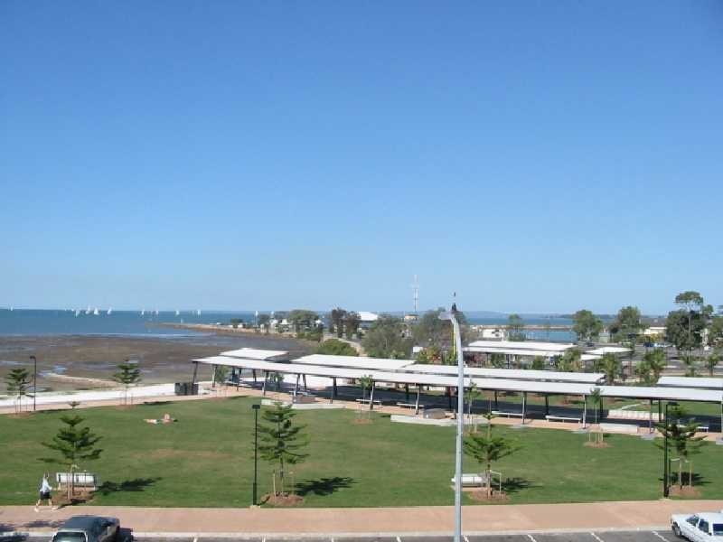 10/415 Esplanade, Manly QLD 4179