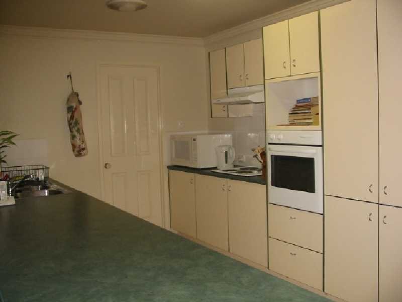 42 Samantha Street, Wynnum West QLD 4178