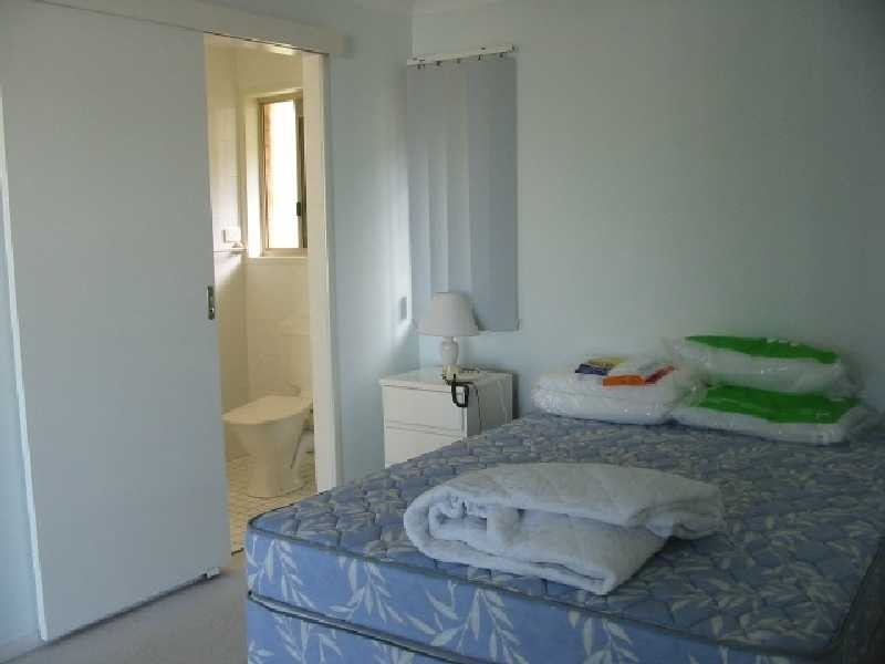 3/145 Melville Terrace, Manly QLD 4179