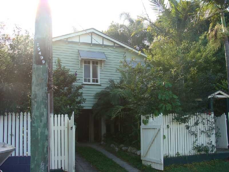 87 Haylock Street, Wynnum QLD 4178