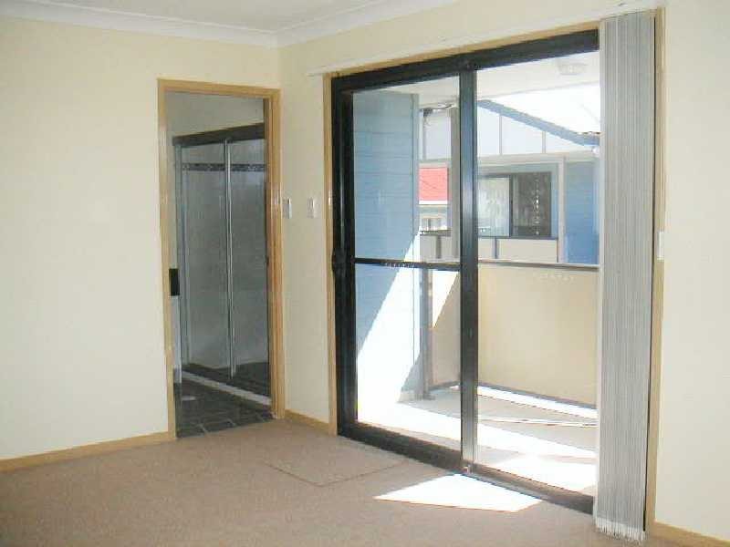 3/4 Emsworth Street, Wynnum QLD 4178