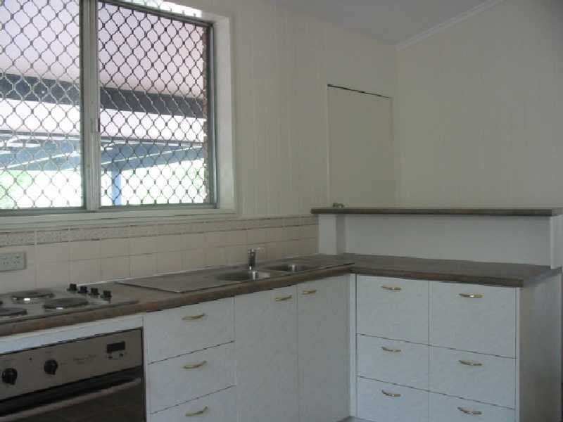 56 Alastair Street, Lota QLD 4179