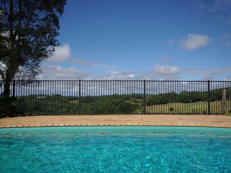 8 Killen Falls Drive, Tintenbar NSW 2478