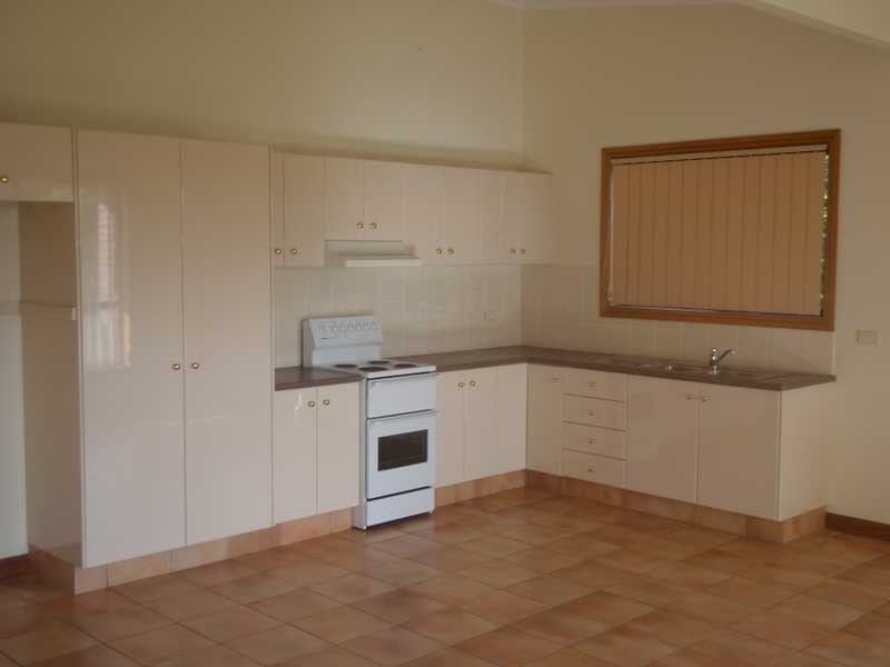 1/108 Meridian Drive, Coolgardie NSW 2478