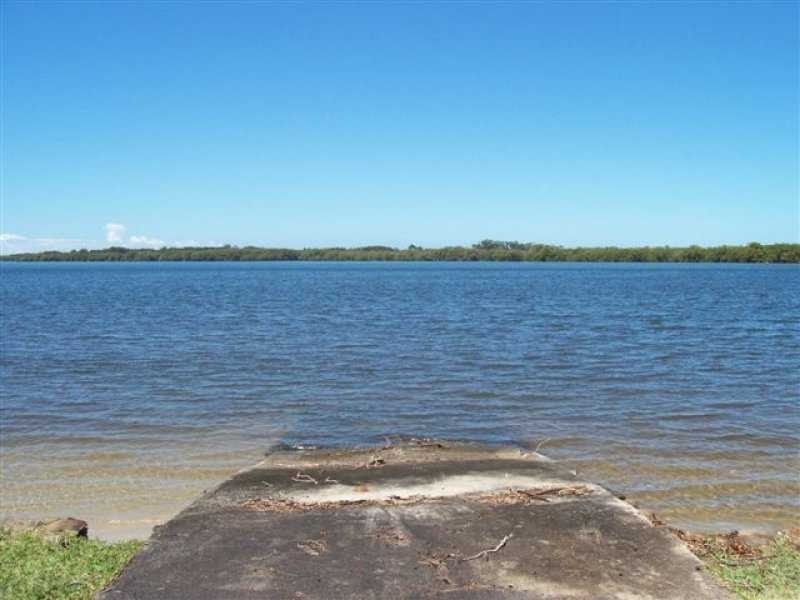 18 Riverside Drive, Ballina NSW 2478